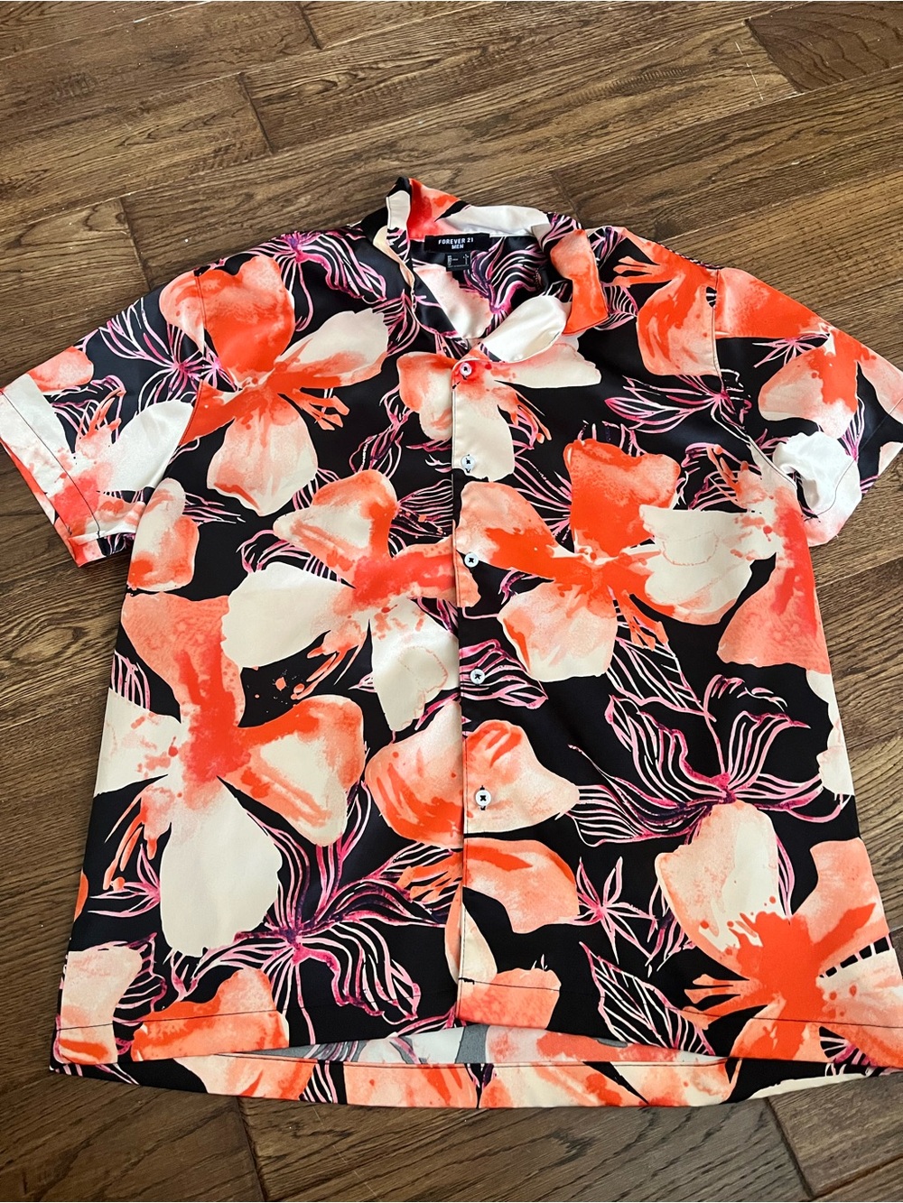 Forever 21 Men’s Satin Feel Button-Up Shirt